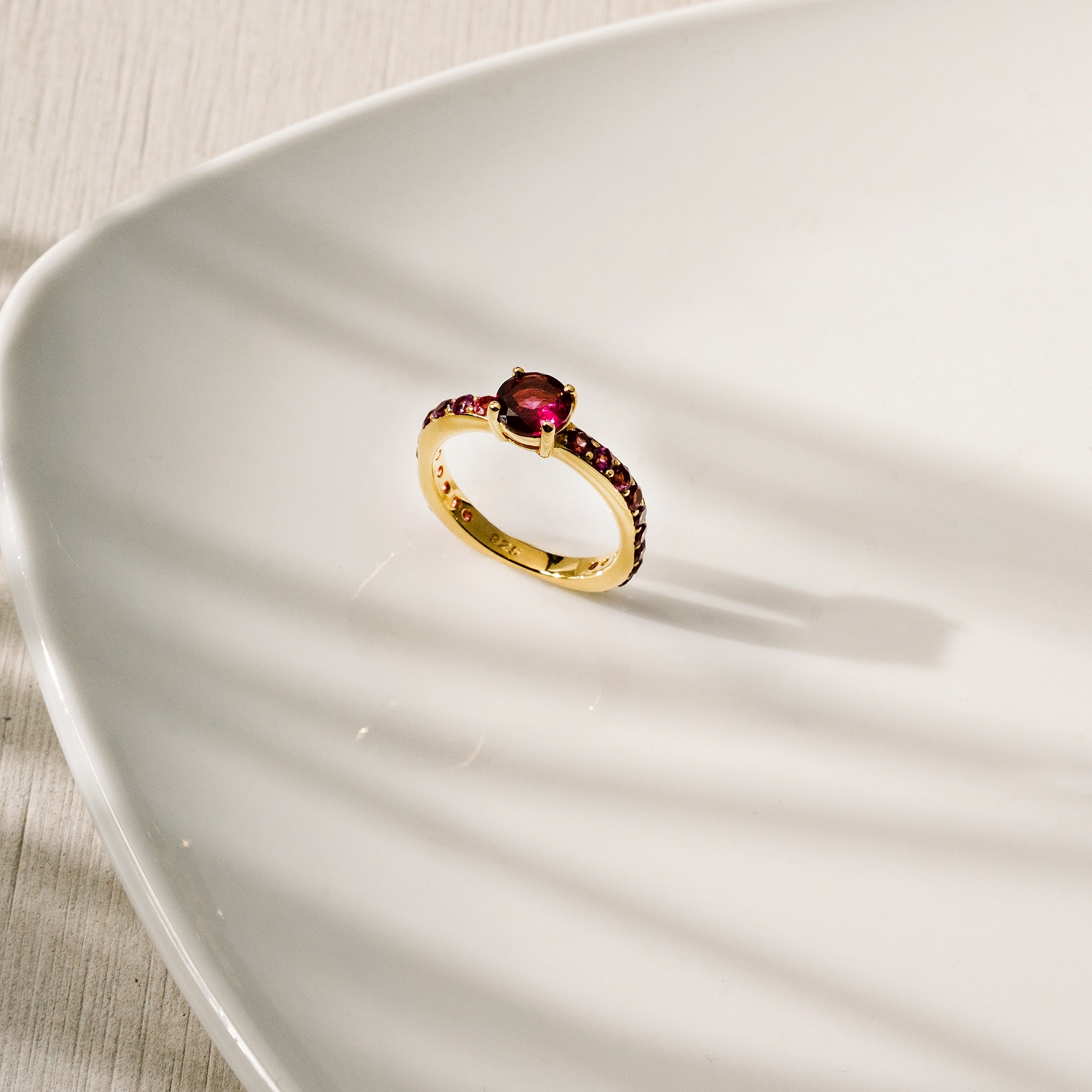 AKR882-9